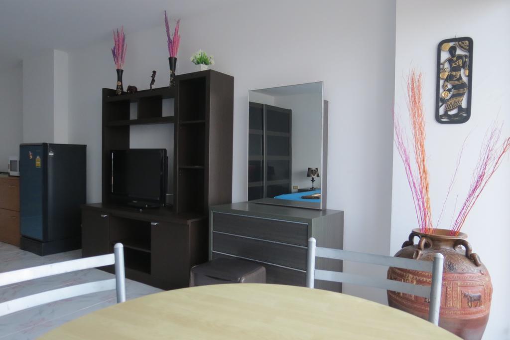 View Talay 1B Studio Pattaya Room photo