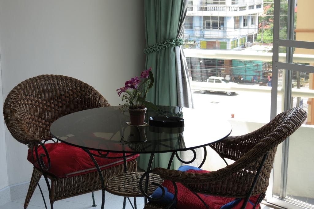 View Talay 1B Studio Pattaya Room photo